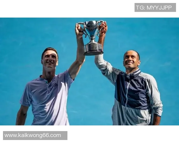 重庆足球队的奋斗历程与大满贯梦想的追逐之路